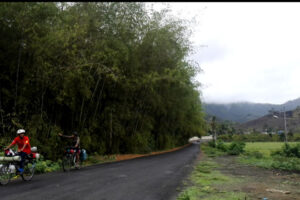 camino a 2 mangas costa ecuador2